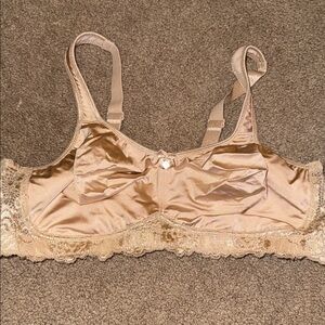 Breezies nude no wires bra